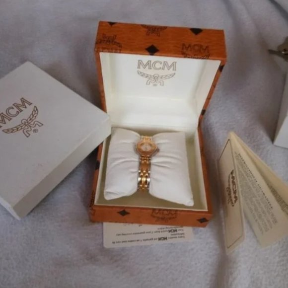 Rare mcm gold silver tone watch in original box - Picture 2 of 10
